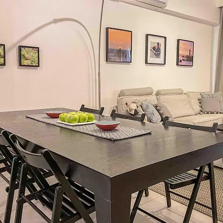 Modern & Spacious 3 Double Bedroom * Santa Vennera