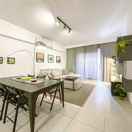 Διαμέρισμα Modern & Spacious 3 Double Bedroom *