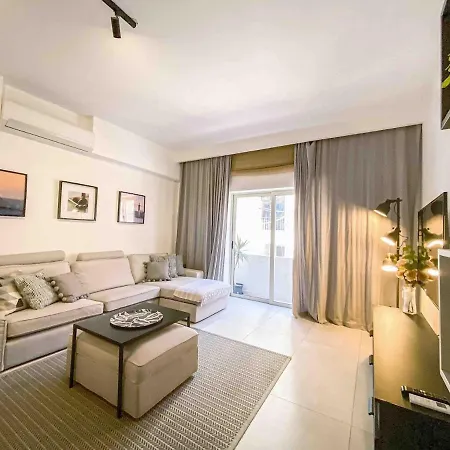Modern & Spacious 3 Double Bedroom Апартаменты *