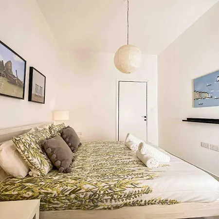 Modern & Spacious 3 Double Bedroom