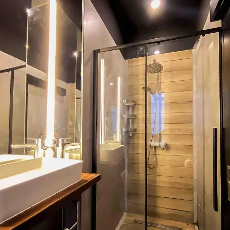 Апартаменты Modern & Spacious 3 Double Bedroom